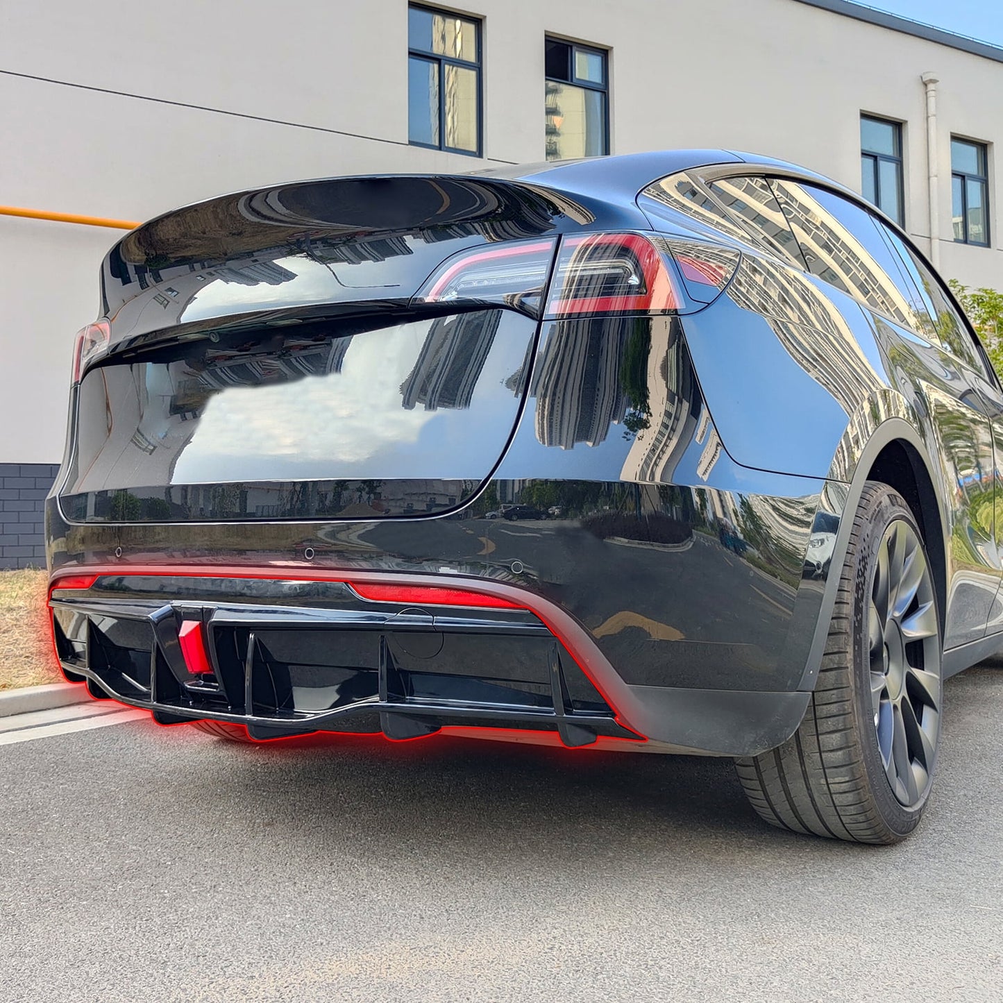 Tesla Model Y Diffuser - Glossy Black